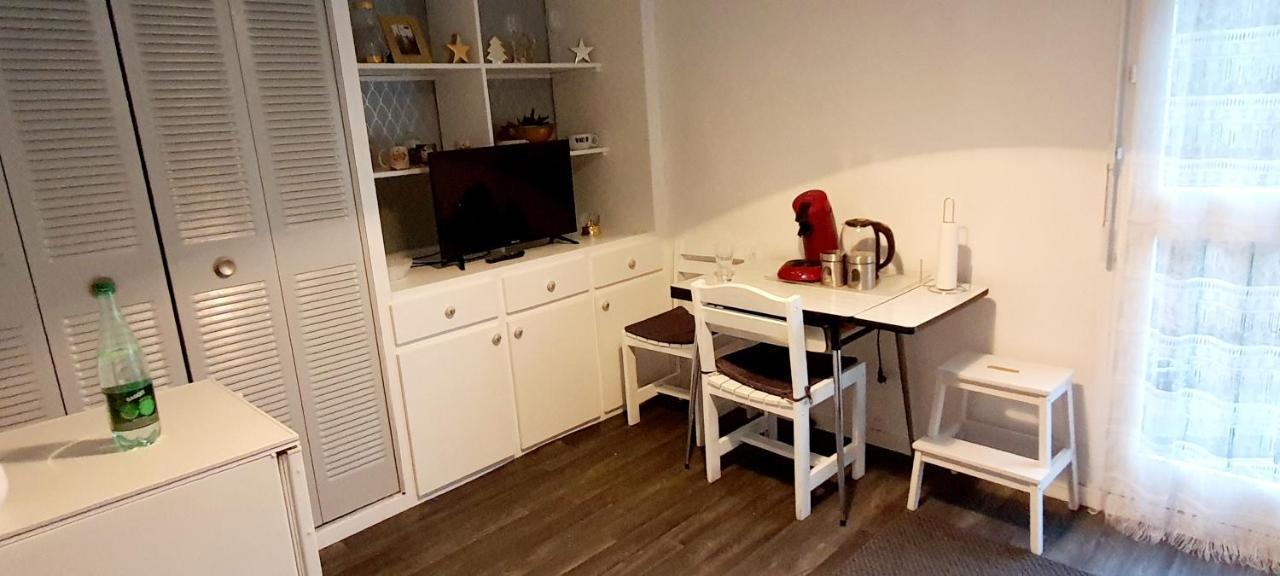 Studio En Face De La Foret De Fontainebleau Avon Dış mekan fotoğraf